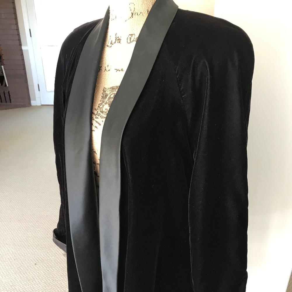 Patra Tuxedo Jacket